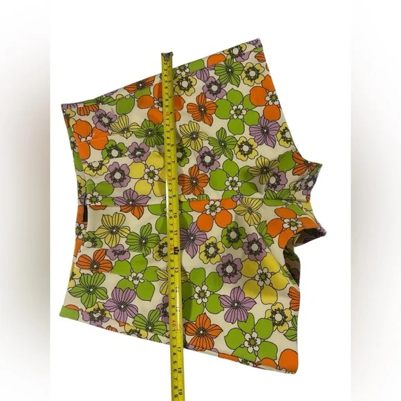 ZARA Retro Mod Floral High Waist Shorts Vibrant 70s Aesthetic XS Rare Find - Picture 4 of 8